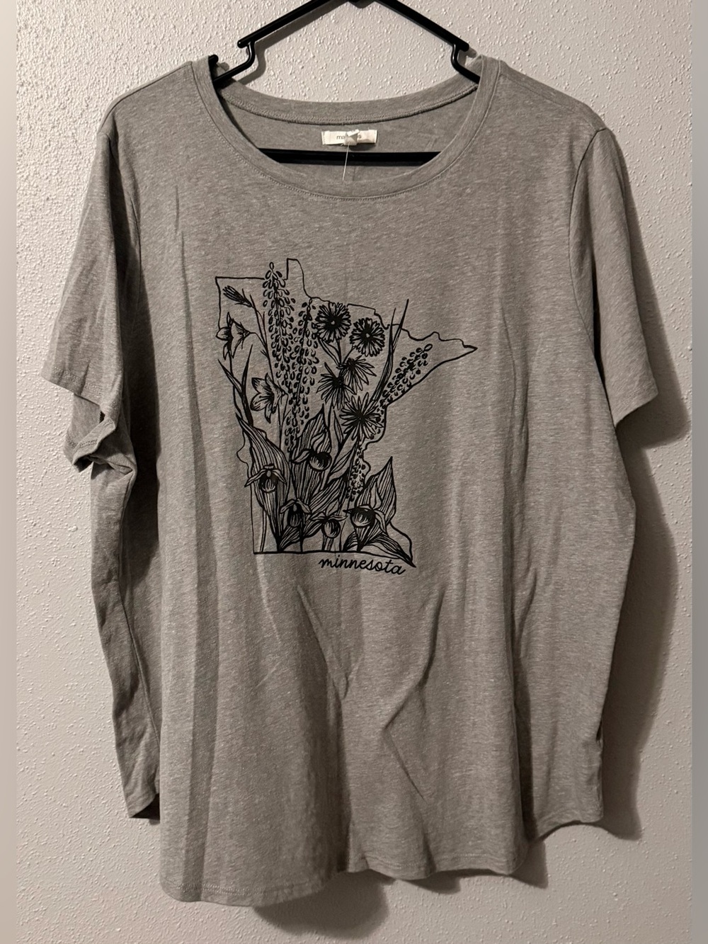 Minnesota Floral Graphic Tee - Gray